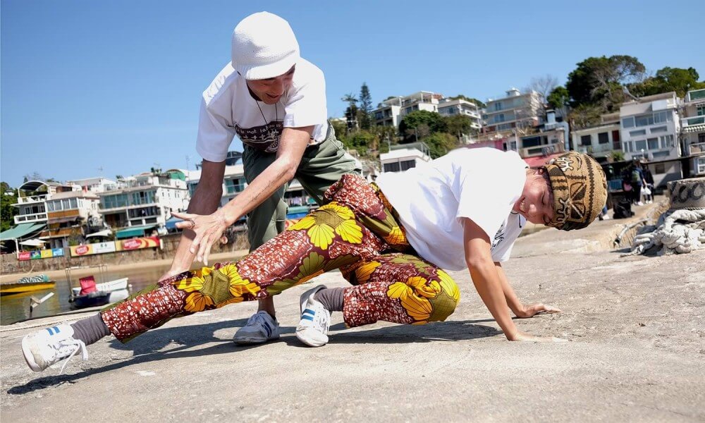 CAPOEIRA ANGOLA